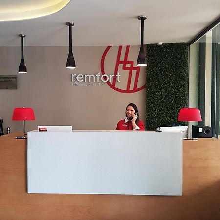 Remfort Hotel سانتا آنا المظهر الخارجي الصورة
